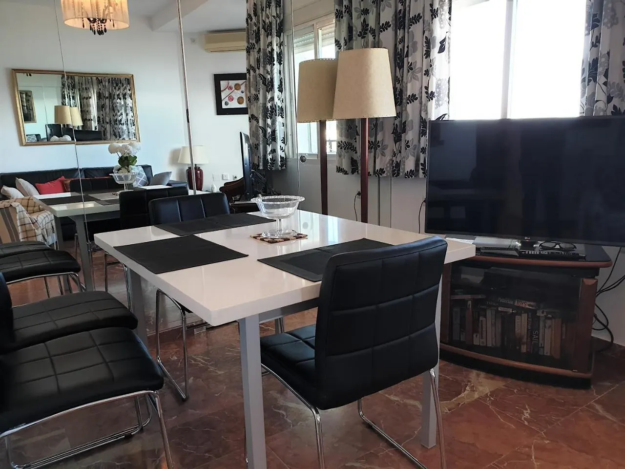 Skol Apartments Marbella