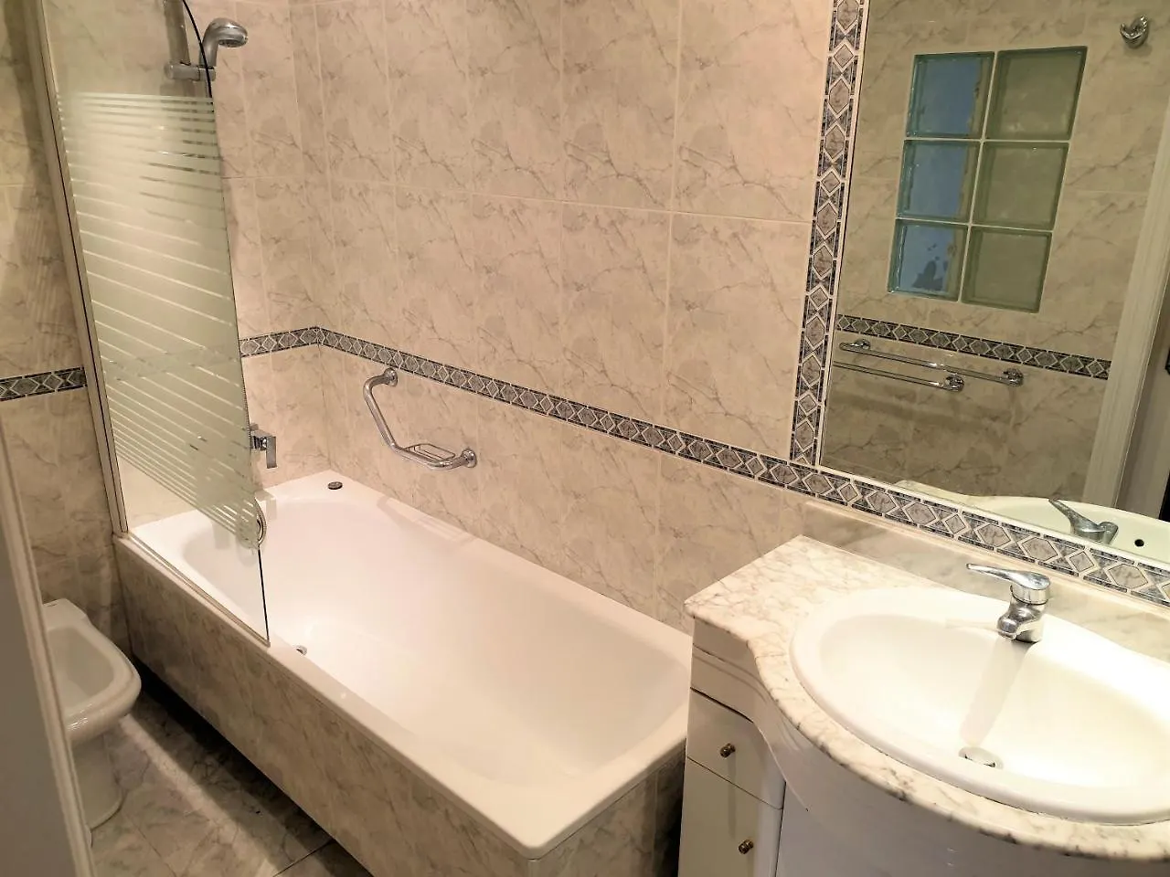 Skol Apartments Marbella Spain